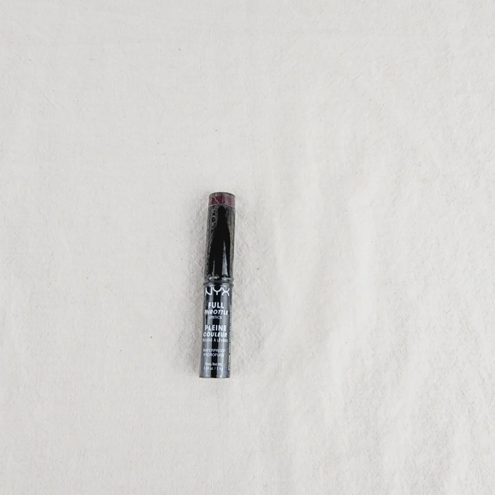 LAST ONE 🔥NYX full Throttle Lipstick FTLS06